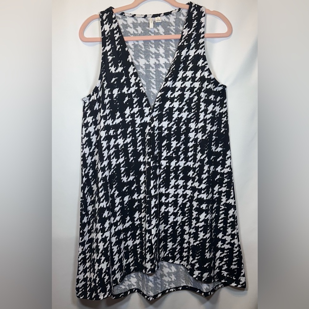 Cato Black and White Sleeveless Duster/Cardigan Size Small